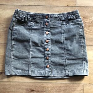 Gap snap corduroy skirt